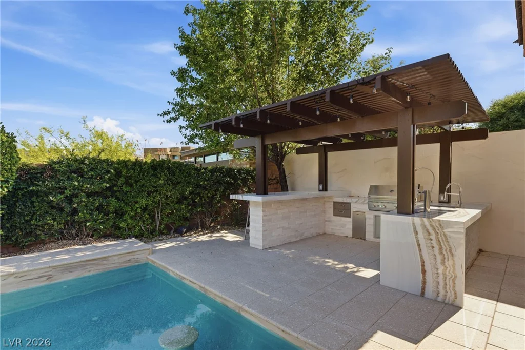 38 Moonfire, Las Vegas, NV 89135