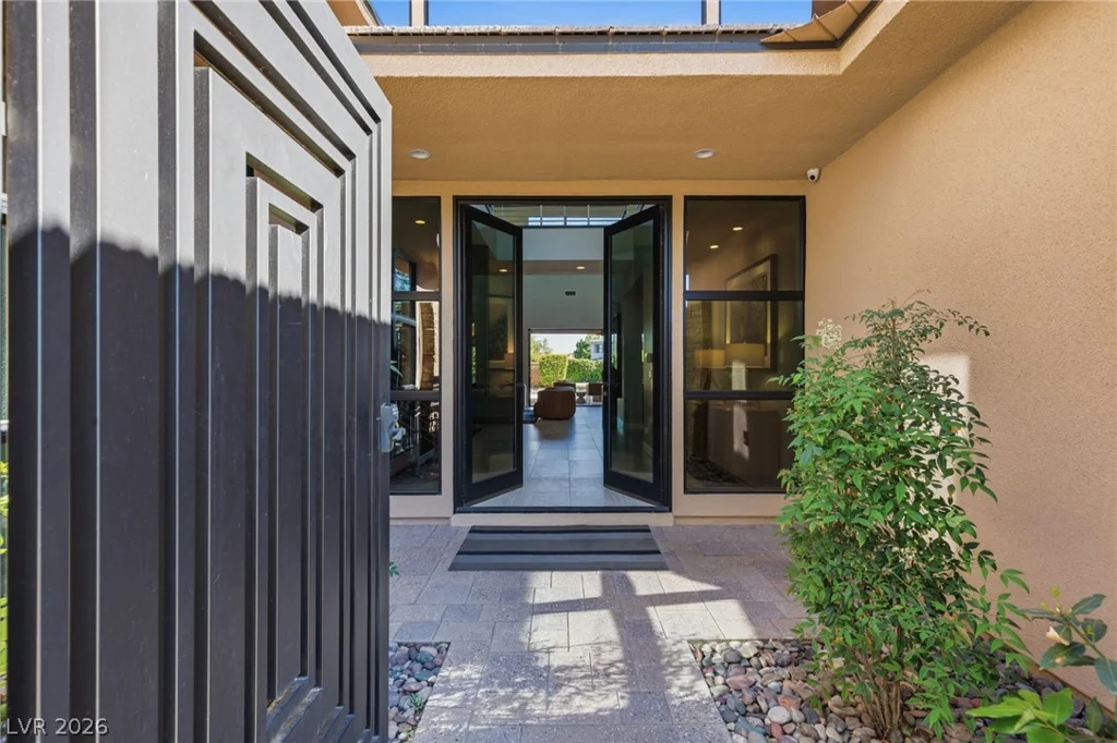 38 Moonfire, Las Vegas, NV 89135