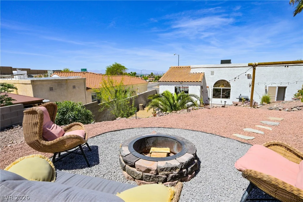 405 Cross, Henderson, NV 89015