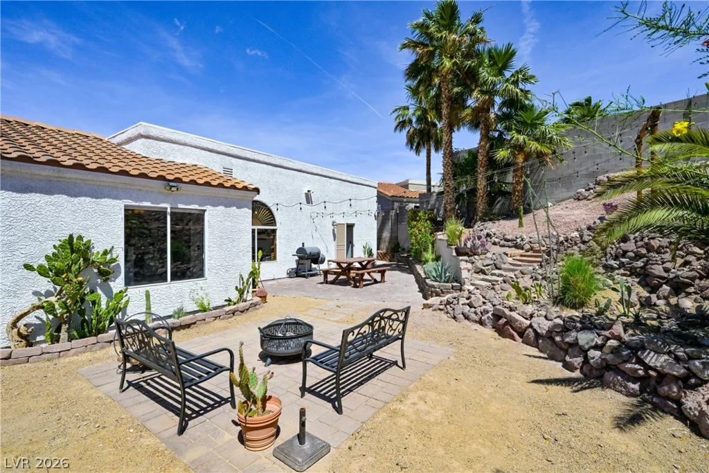 405 Cross, Henderson, NV 89015