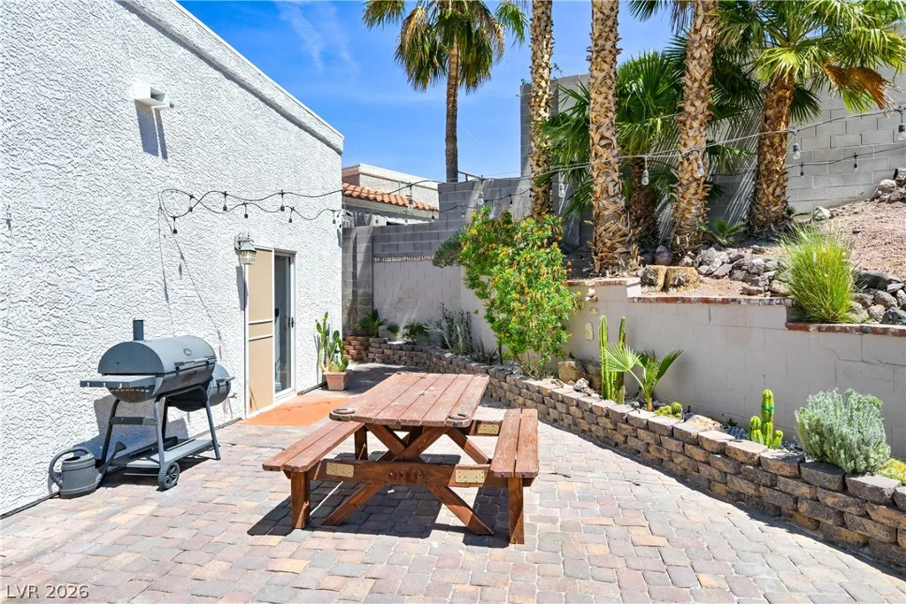 405 Cross, Henderson, NV 89015