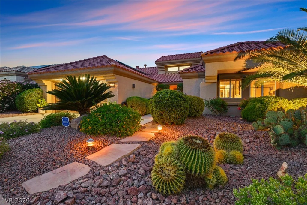 9028 Grayling, Las Vegas, NV 89134