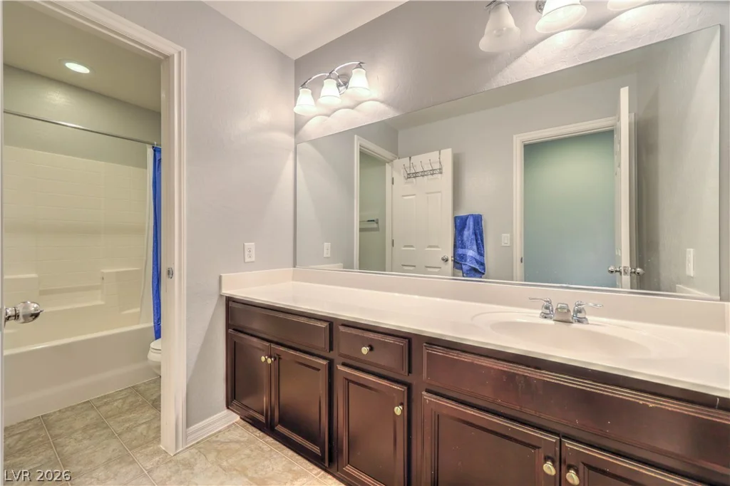6709 Bristle Falls, Las Vegas, NV 89149