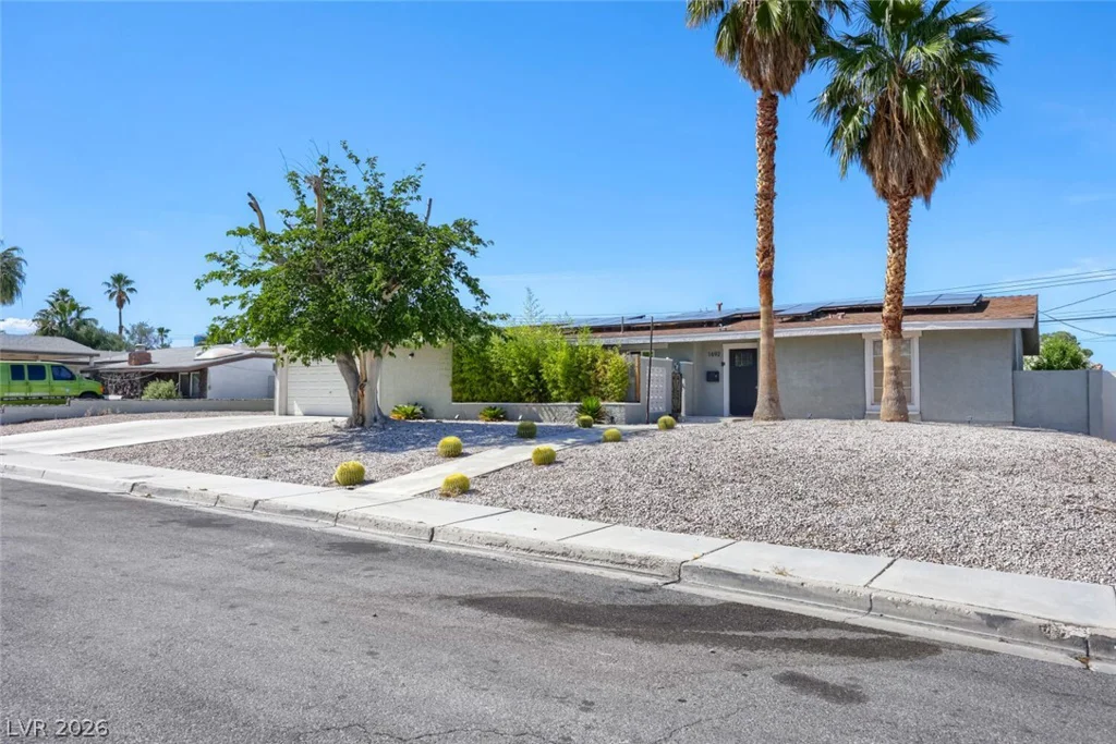 1692 Seneca, Las Vegas, NV 89169