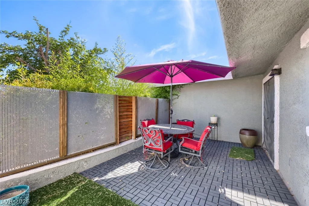 1692 Seneca, Las Vegas, NV 89169