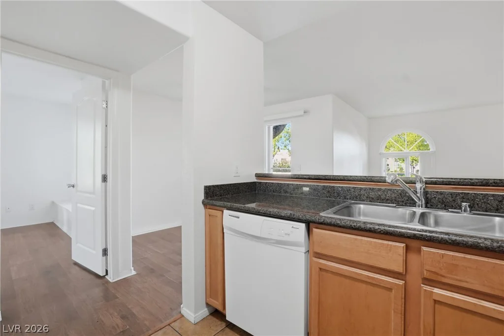3145 Flamingo, Las Vegas, NV 89121