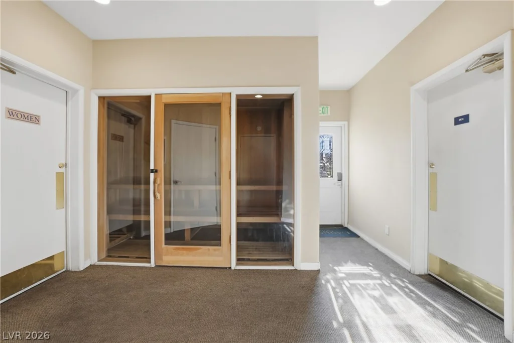 3145 Flamingo, Las Vegas, NV 89121