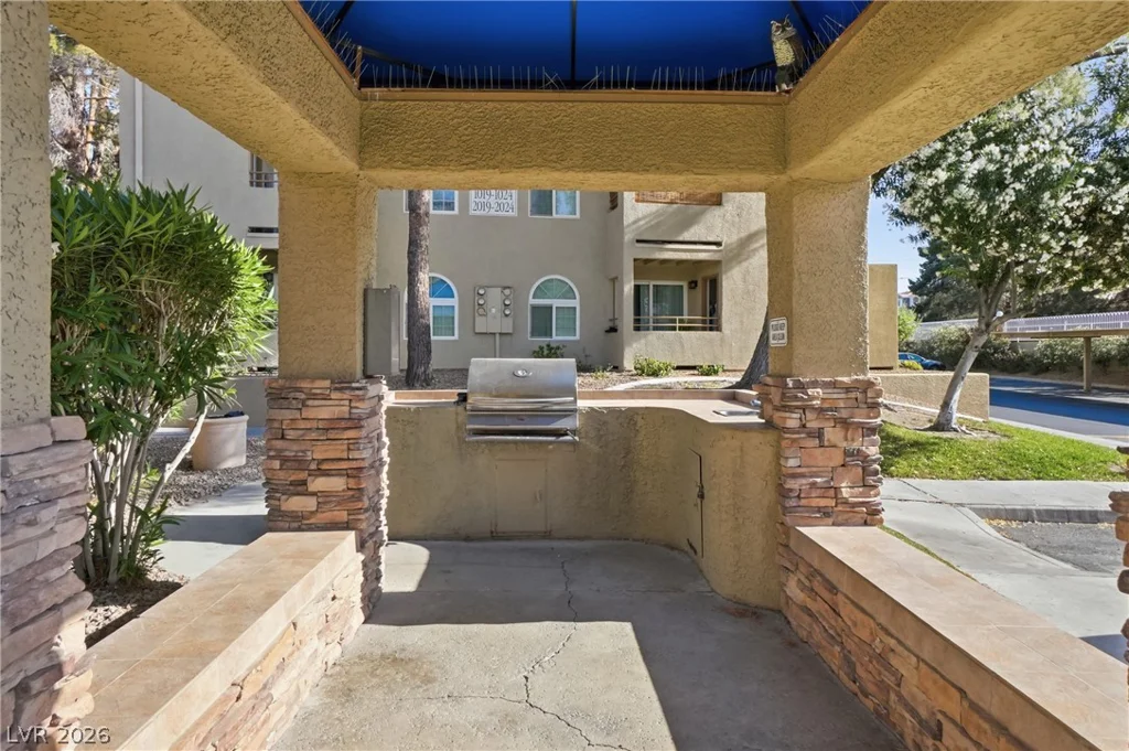 3145 Flamingo, Las Vegas, NV 89121