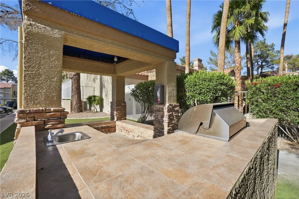 3145 Flamingo, Las Vegas, NV 89121
