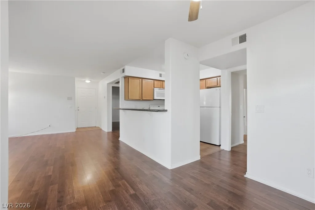3145 Flamingo, Las Vegas, NV 89121