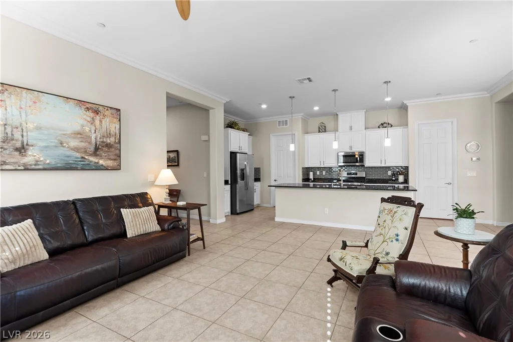 517 Sterling Falls, Henderson, NV 89011
