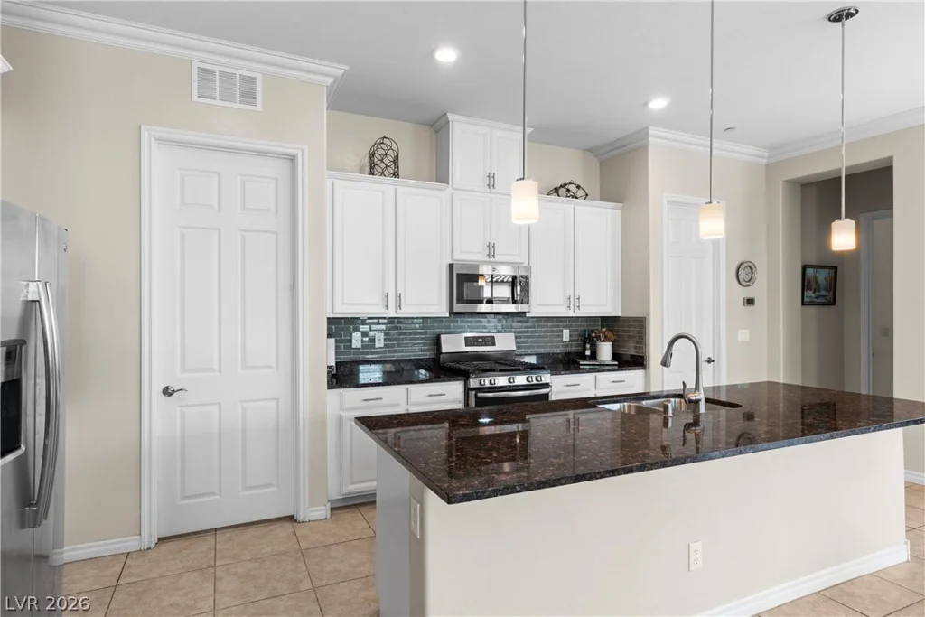 517 Sterling Falls, Henderson, NV 89011