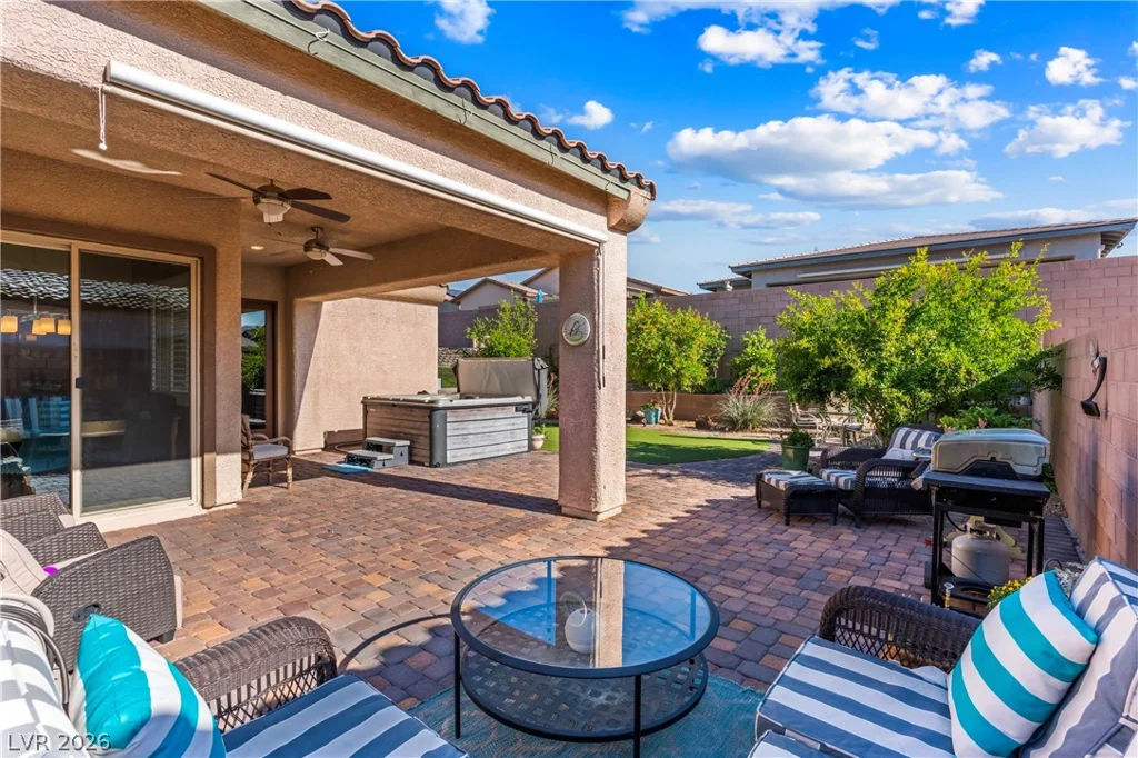517 Sterling Falls, Henderson, NV 89011