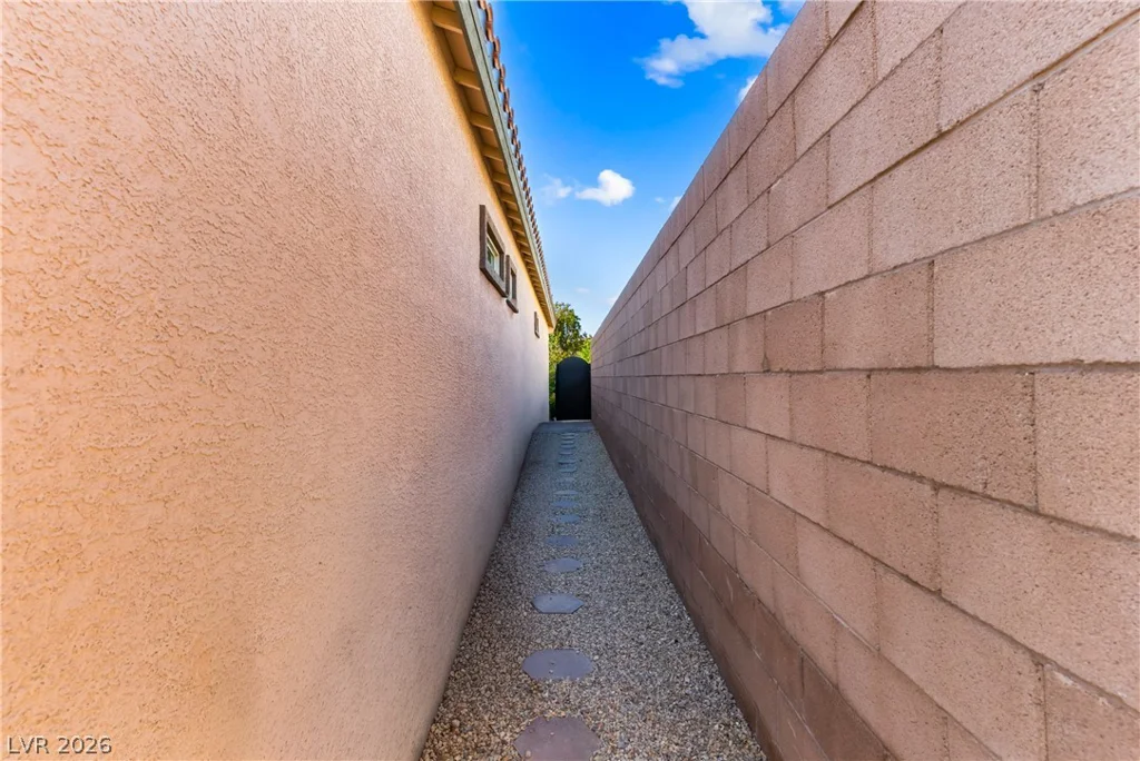 517 Sterling Falls, Henderson, NV 89011