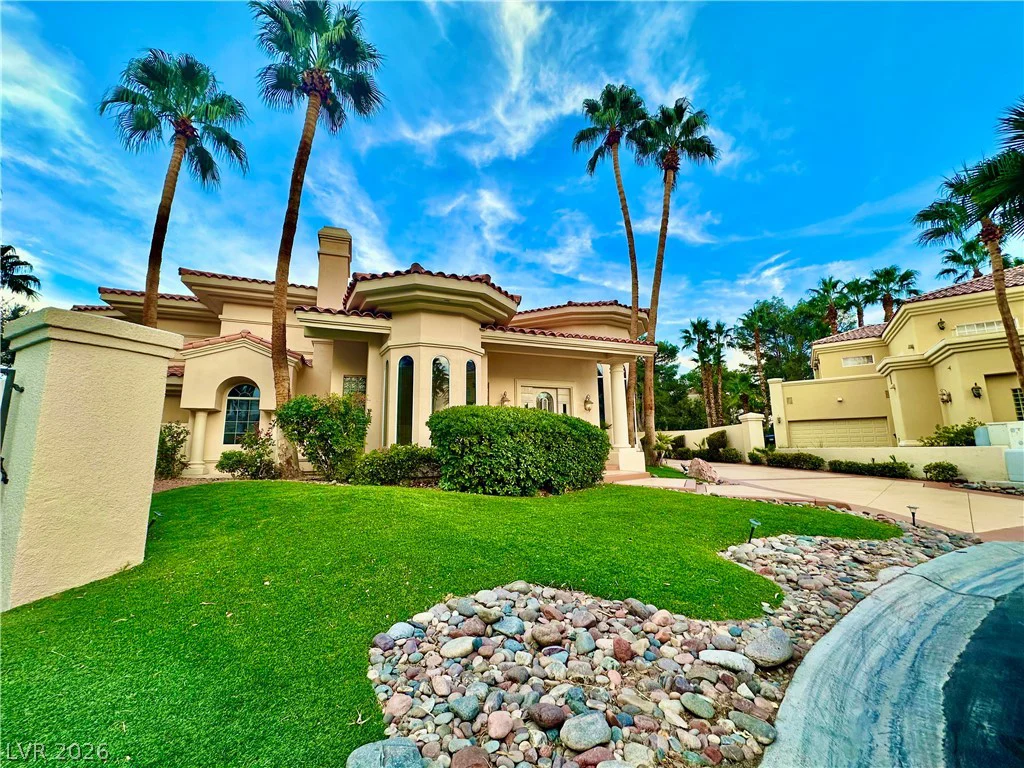 8101 Moonstone, Las Vegas, NV 89128