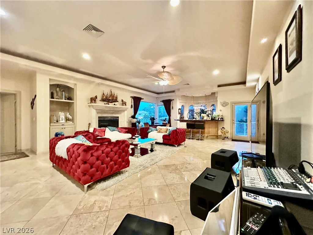 8101 Moonstone, Las Vegas, NV 89128