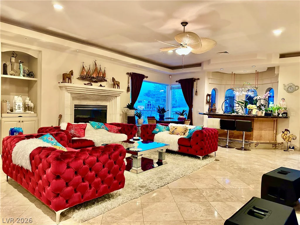 8101 Moonstone, Las Vegas, NV 89128