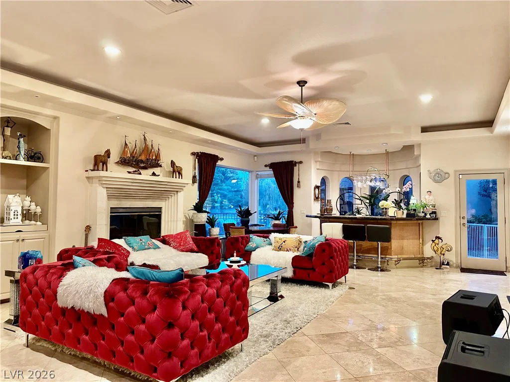 8101 Moonstone, Las Vegas, NV 89128