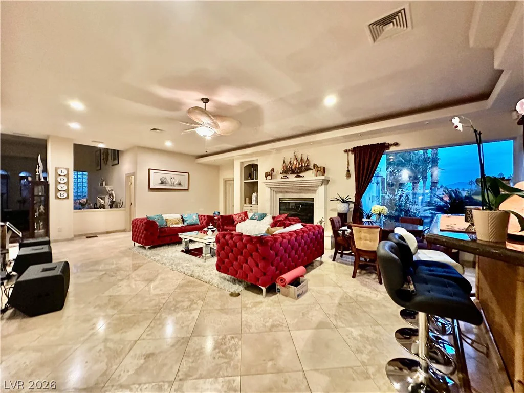 8101 Moonstone, Las Vegas, NV 89128