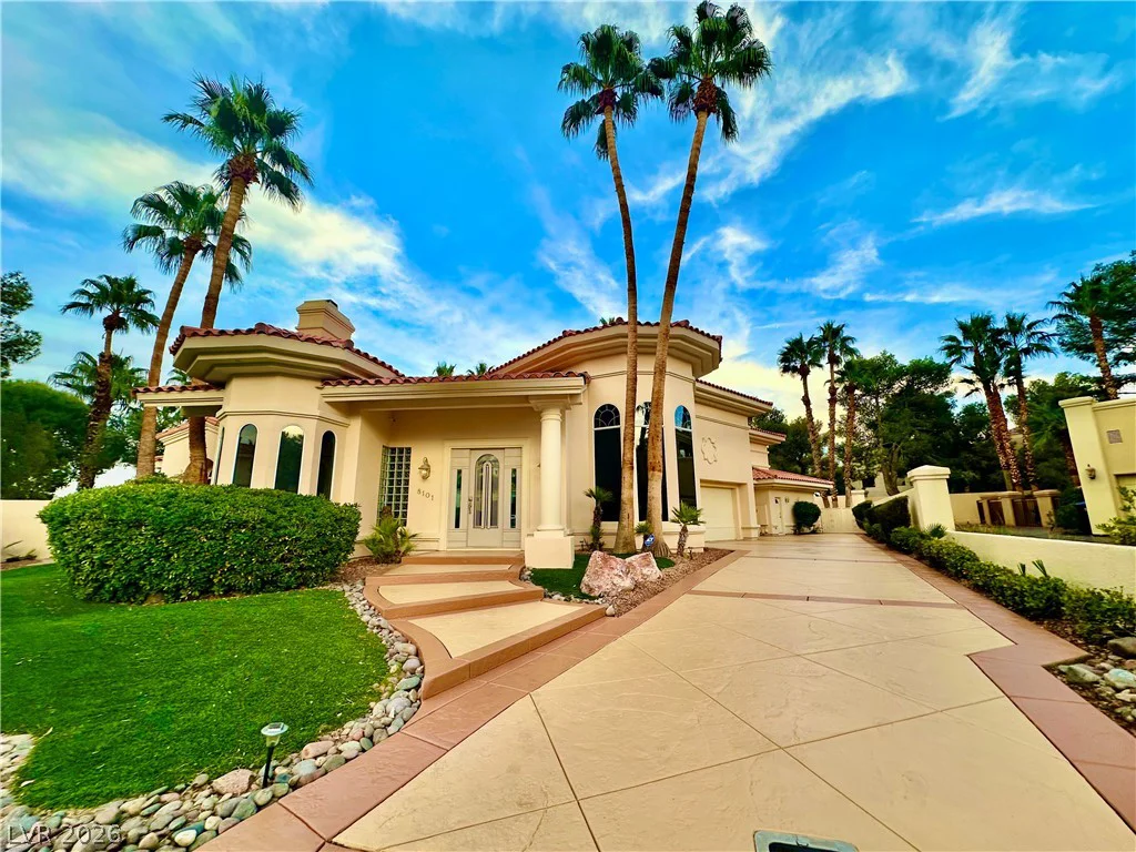 8101 Moonstone, Las Vegas, NV 89128