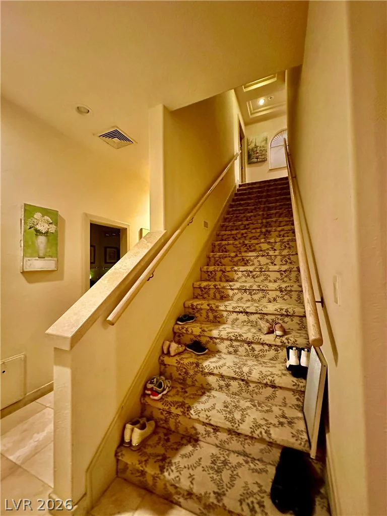 8101 Moonstone, Las Vegas, NV 89128