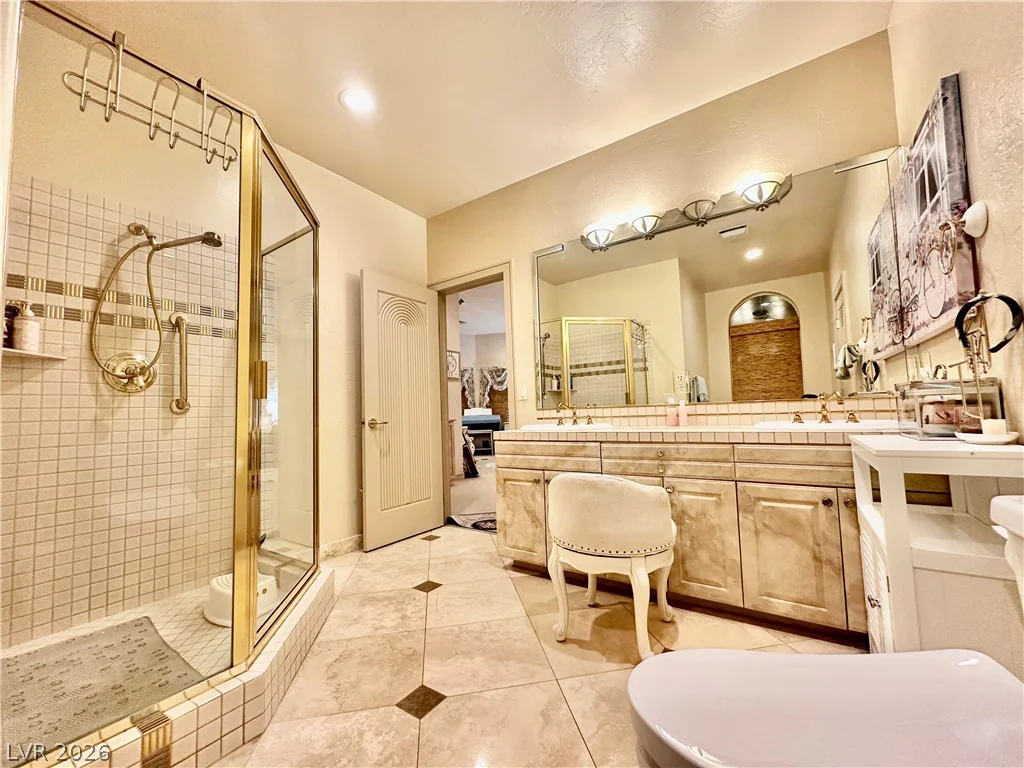 8101 Moonstone, Las Vegas, NV 89128