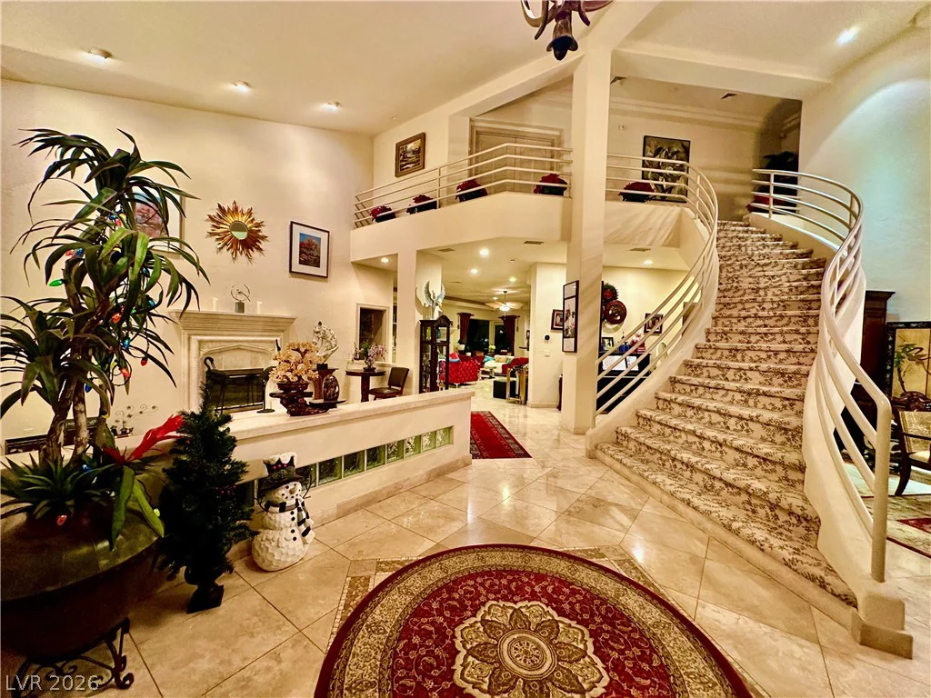 8101 Moonstone, Las Vegas, NV 89128