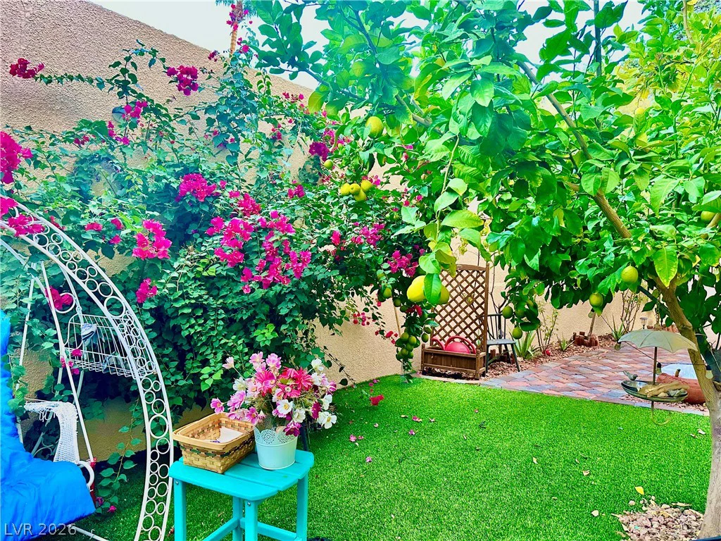 8101 Moonstone, Las Vegas, NV 89128