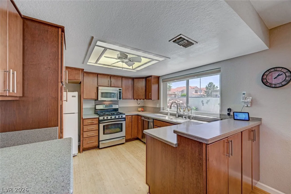 2600 Frontera, Henderson, NV 89074