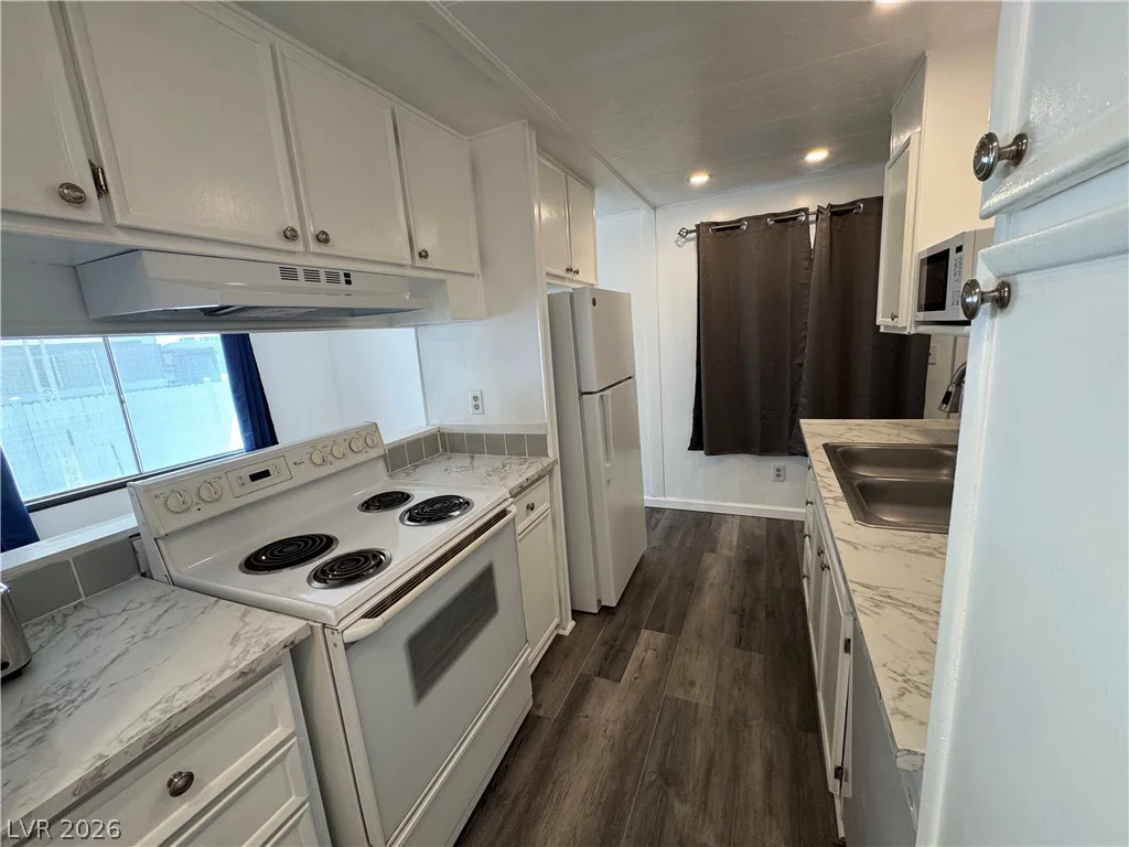 221 Comstock, Pahrump, NV 89048