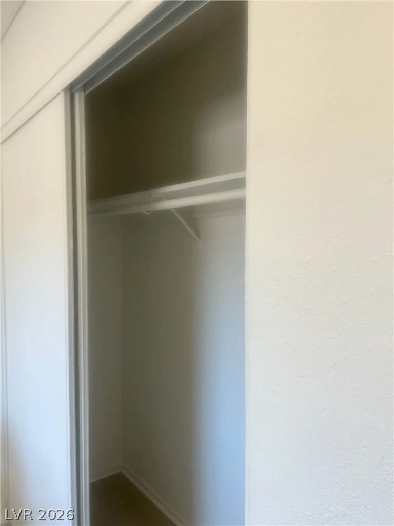 575 Royal Crest, Las Vegas, NV 89169