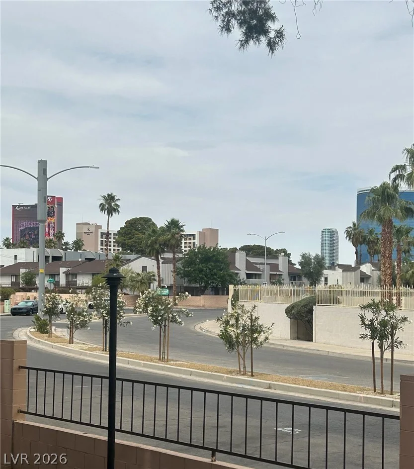 575 Royal Crest, Las Vegas, NV 89169