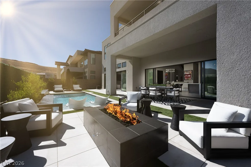 10741 Steel Ridge, Las Vegas, NV 89135