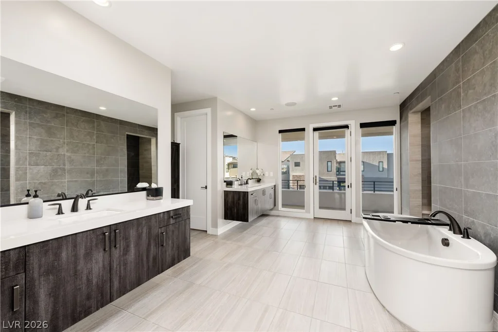 10741 Steel Ridge, Las Vegas, NV 89135