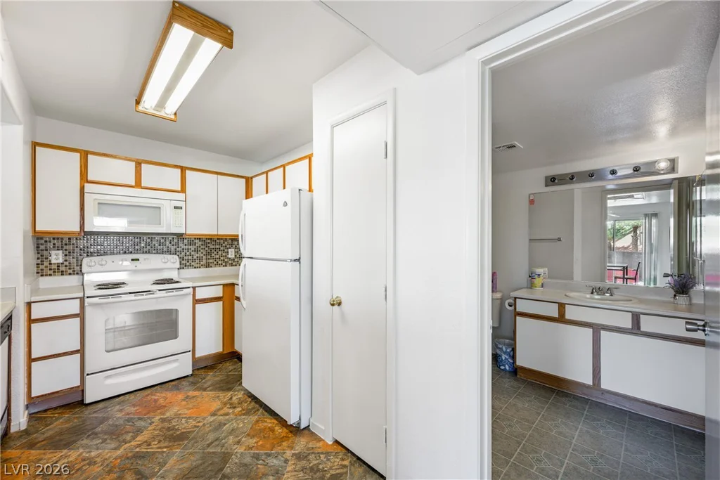 2300 Silverado Ranch, Las Vegas, NV 89183