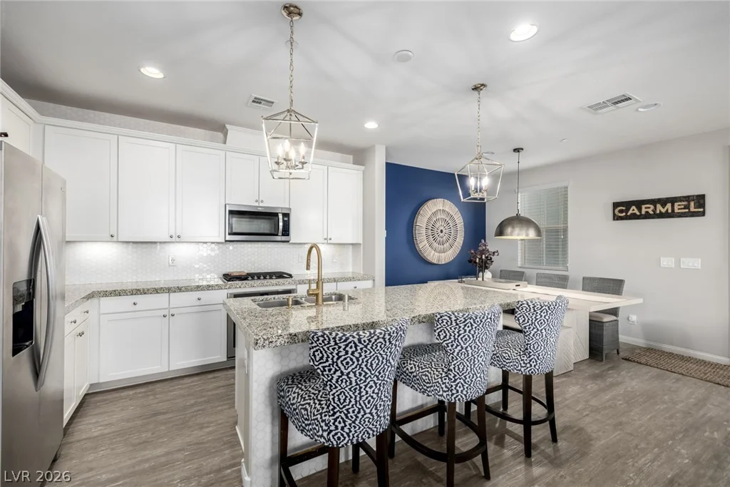120 Alamere Falls, Las Vegas, NV 89138
