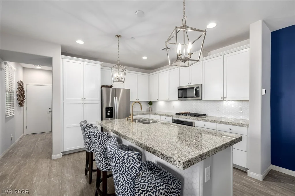 120 Alamere Falls, Las Vegas, NV 89138