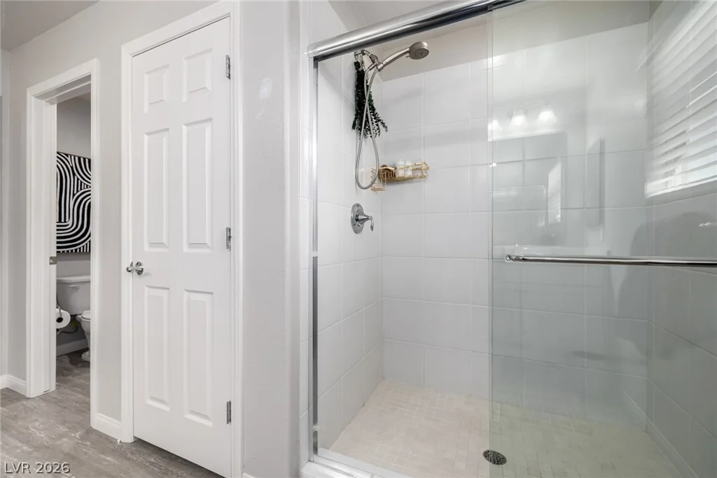 120 Alamere Falls, Las Vegas, NV 89138