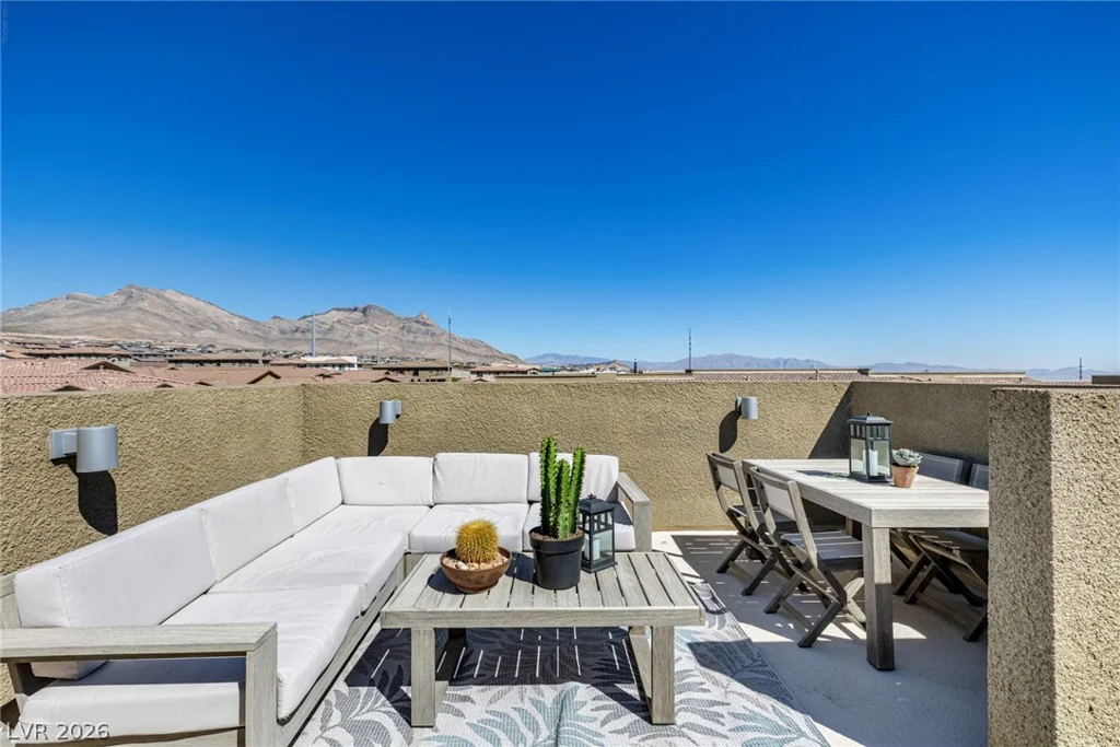 120 Alamere Falls, Las Vegas, NV 89138