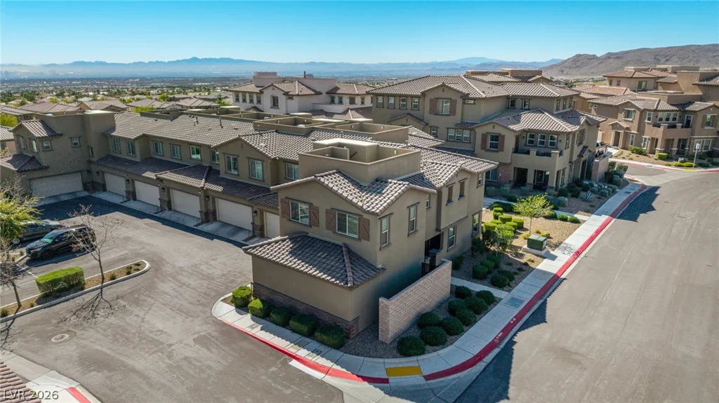 120 Alamere Falls, Las Vegas, NV 89138