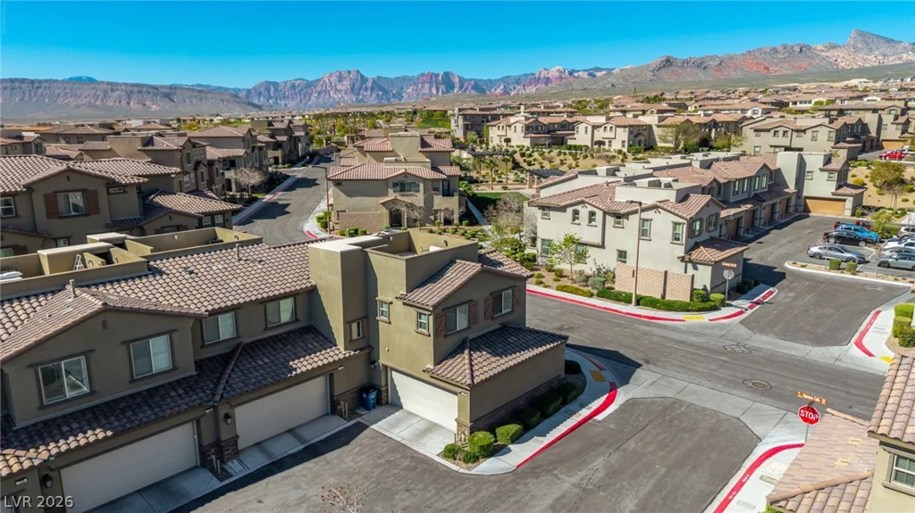 120 Alamere Falls, Las Vegas, NV 89138
