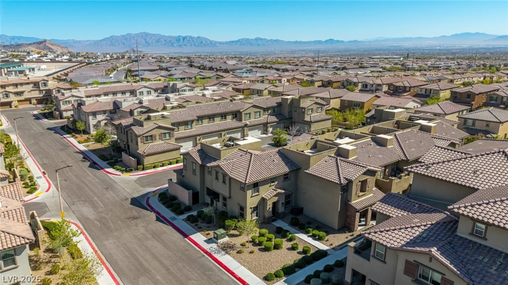 120 Alamere Falls, Las Vegas, NV 89138