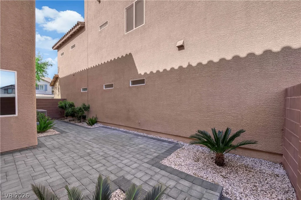 8922 Harmony Hall, Las Vegas, NV 89178
