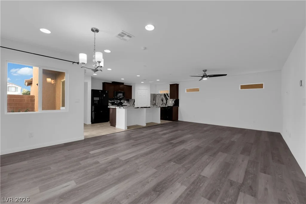 8922 Harmony Hall, Las Vegas, NV 89178
