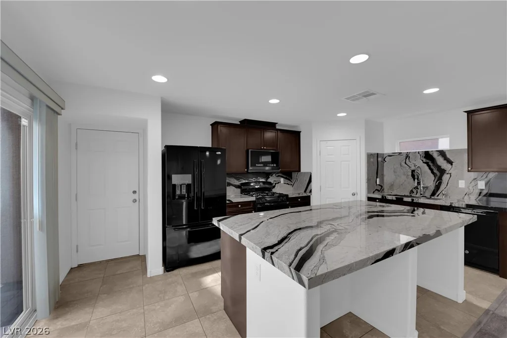 8922 Harmony Hall, Las Vegas, NV 89178