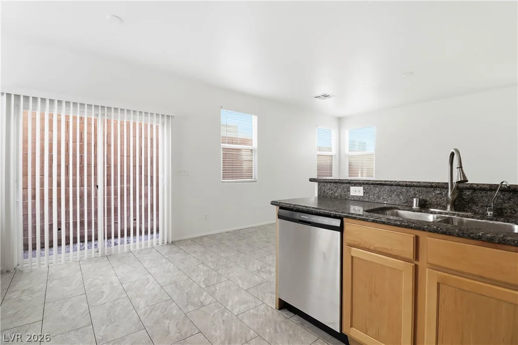 7471 Nicklin, Las Vegas, NV 89143