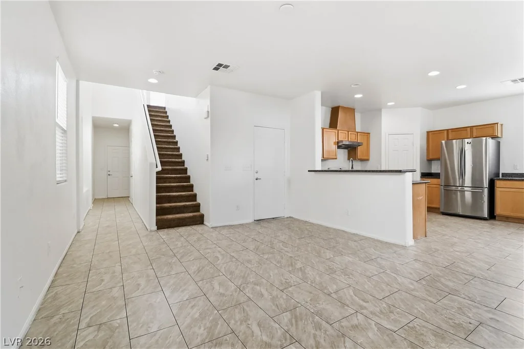 7471 Nicklin, Las Vegas, NV 89143