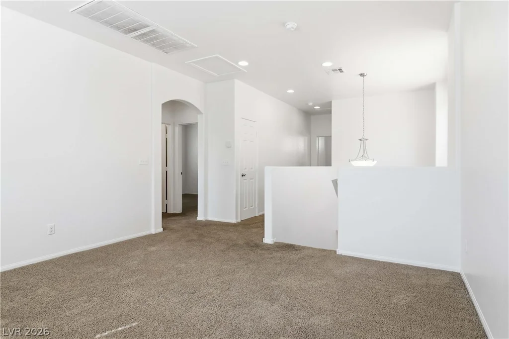7471 Nicklin, Las Vegas, NV 89143
