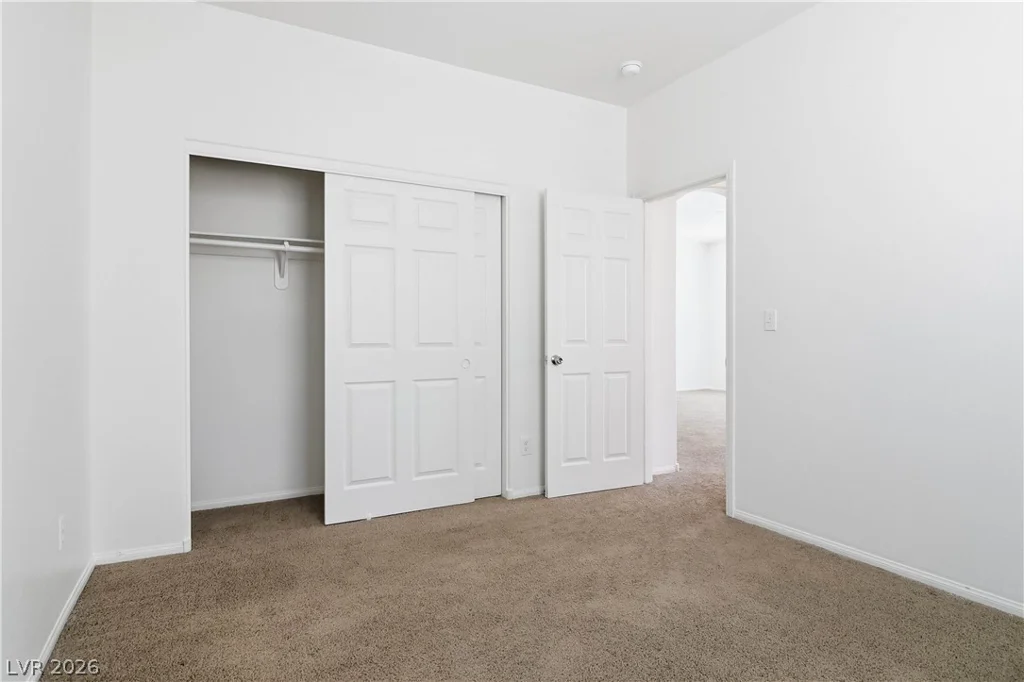 7471 Nicklin, Las Vegas, NV 89143
