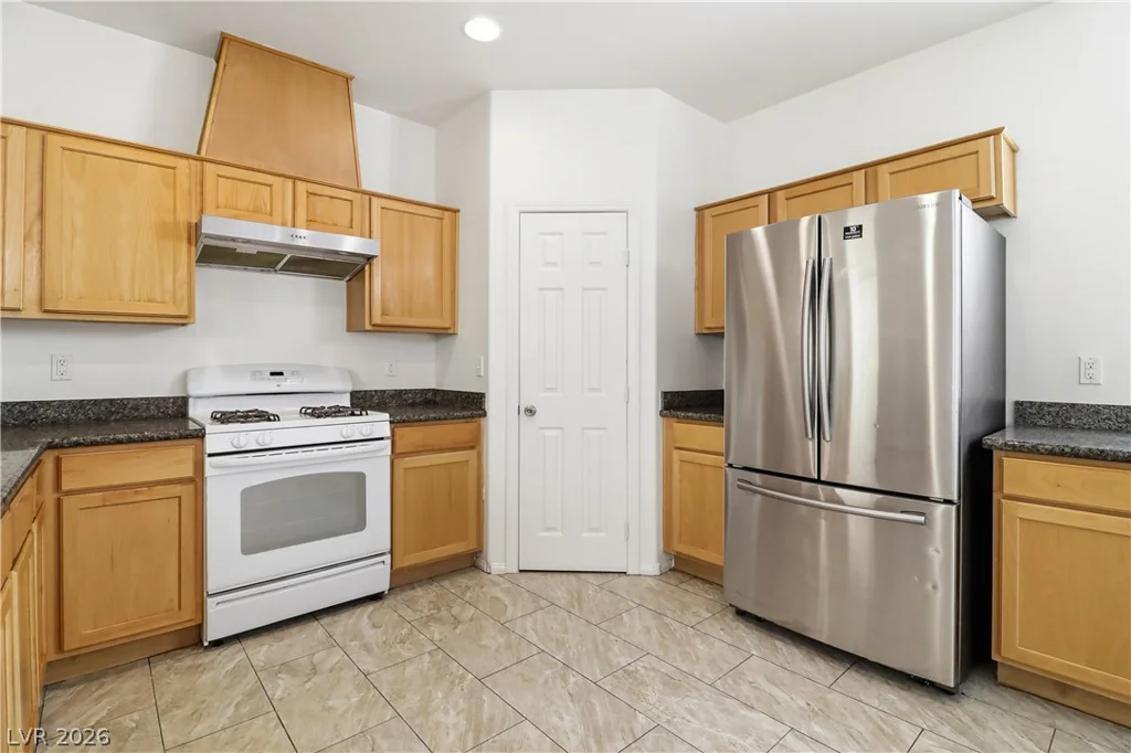 7471 Nicklin, Las Vegas, NV 89143